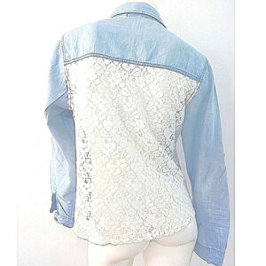 𝅺white laced back denim shirt